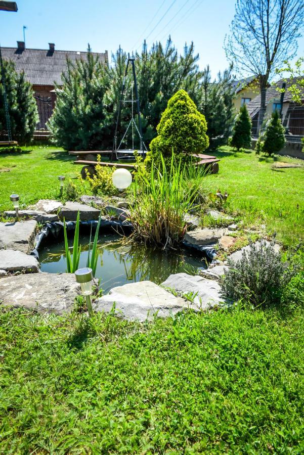 Villa Pokoje Kama Zator Exterior foto